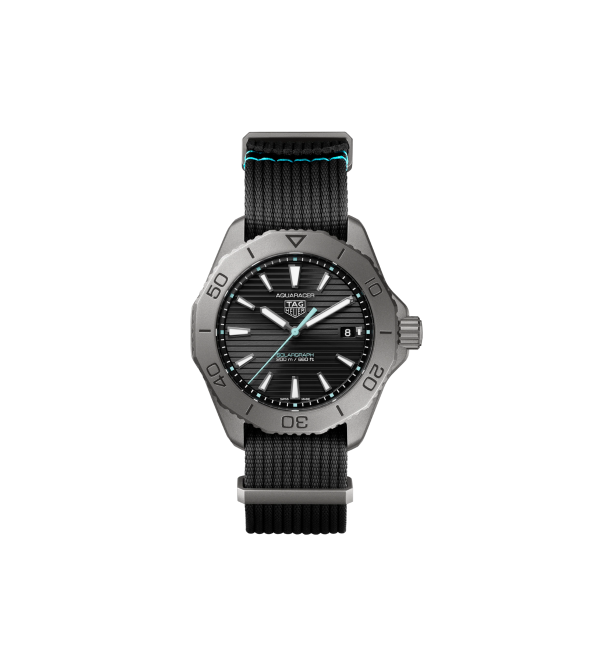 TAG Heuer Aquaracer Professional 200 Solargraph
