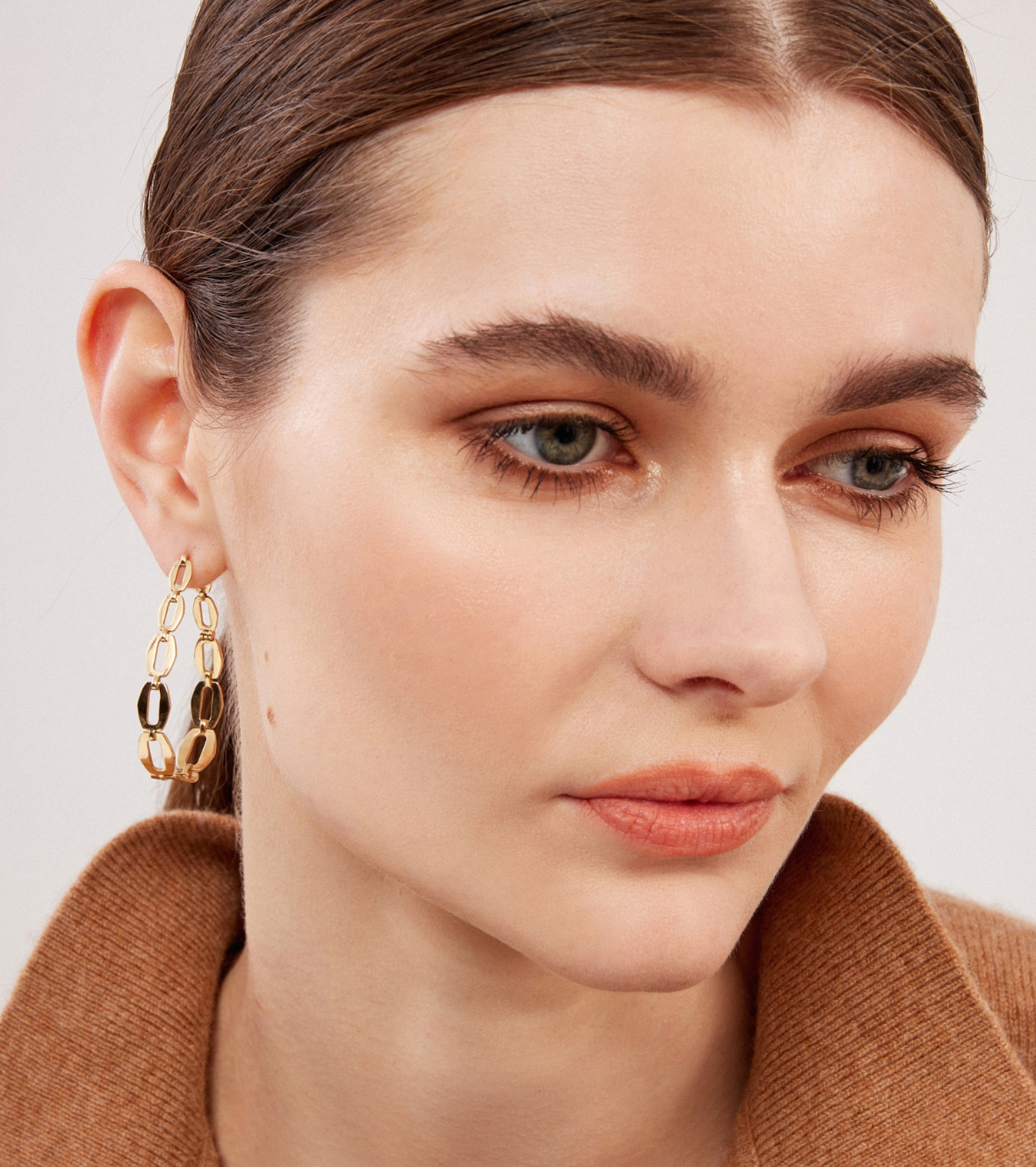 Medium Oval Chain Hoops