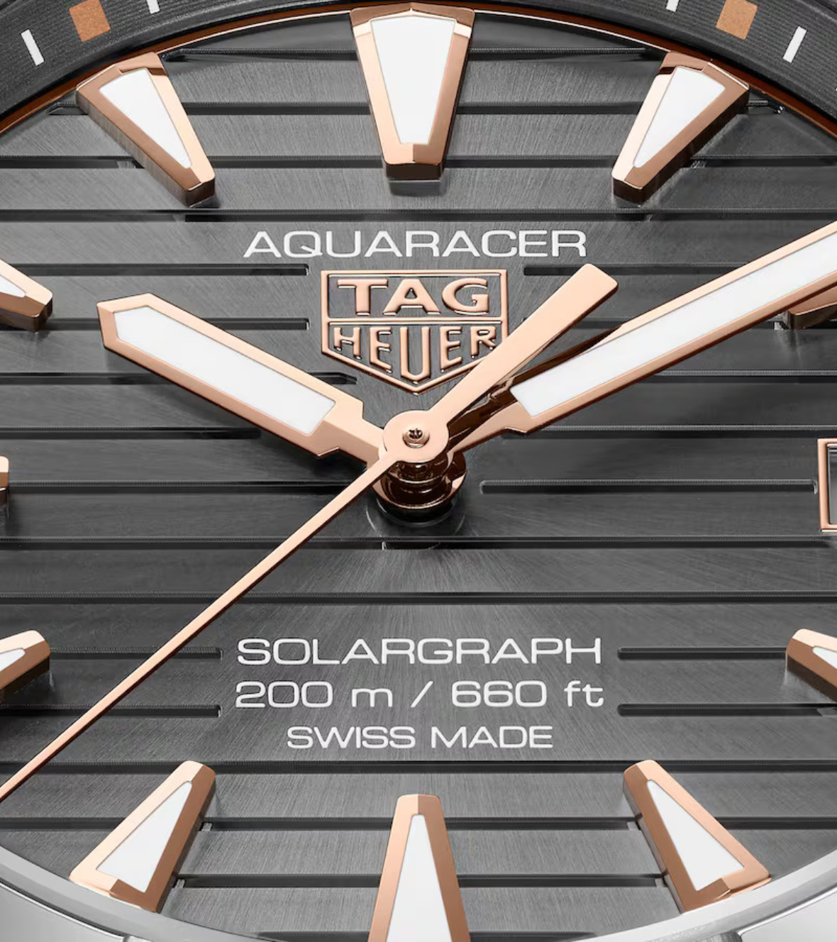 TAG Heuer Aquaracer Professional 200 Solargraph