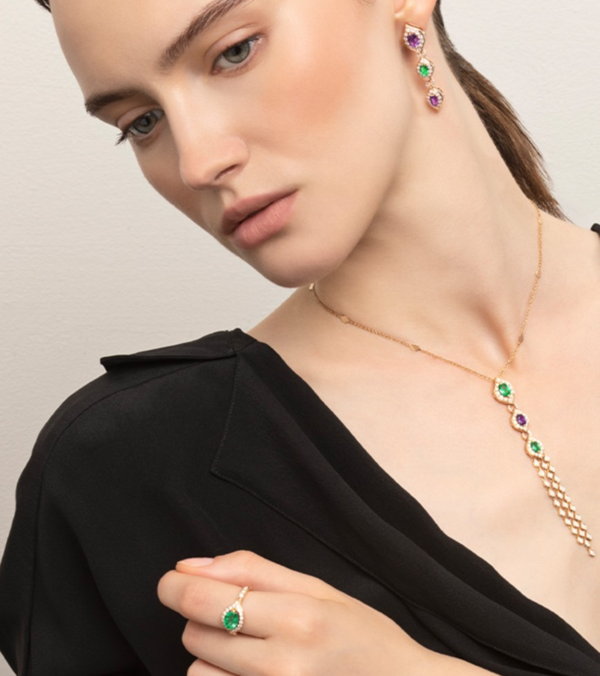 18K Rose Gold Ring with White Diamonds and a Natural Oval Emerald by Casato