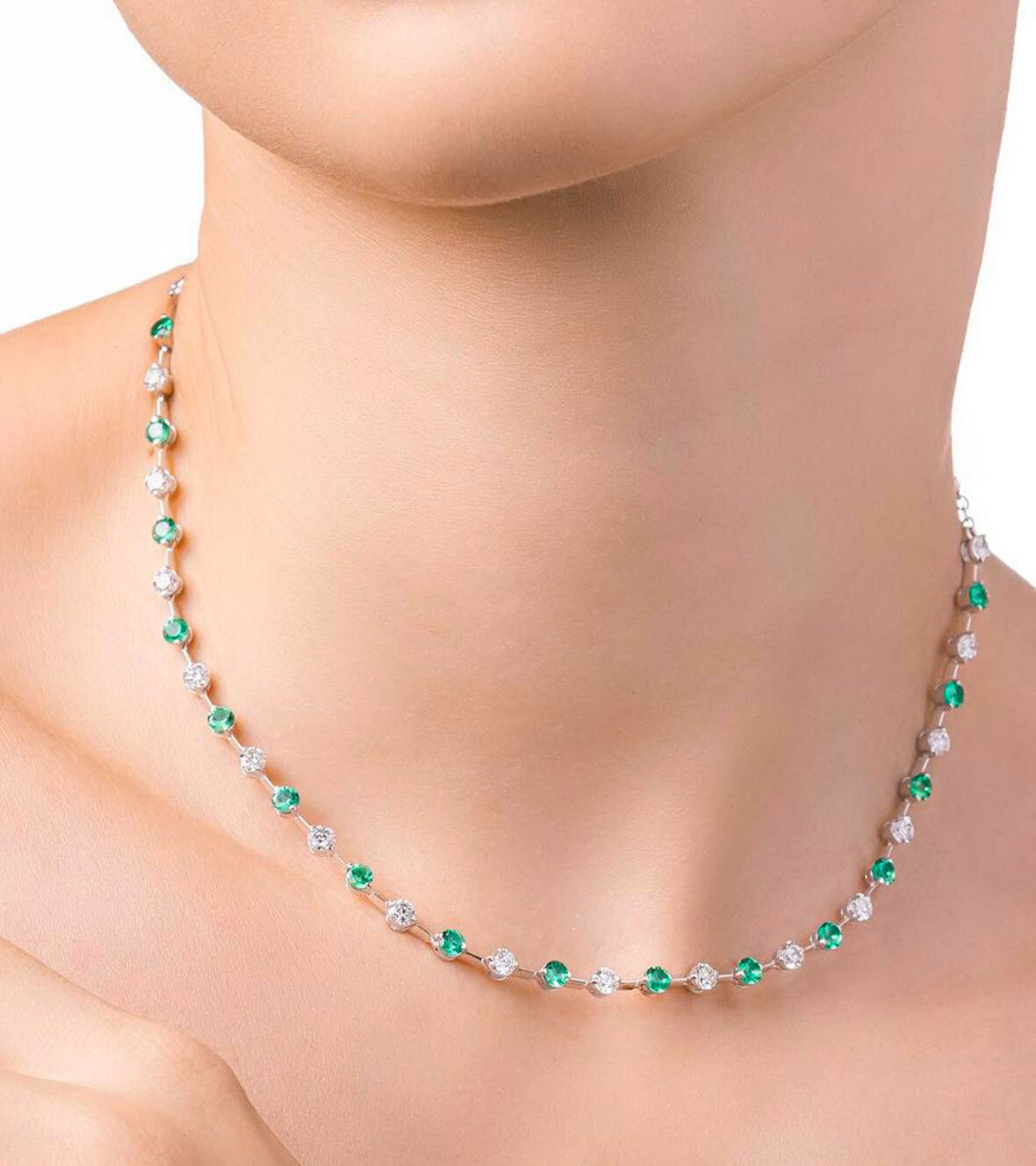 White-Gold Necklace with Diamonds and Emeralds 00921 by Mentis CollectionCasato