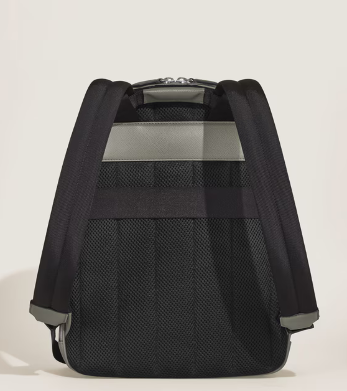 Medium Backpack with 3 Compartments in Sartorial Leather