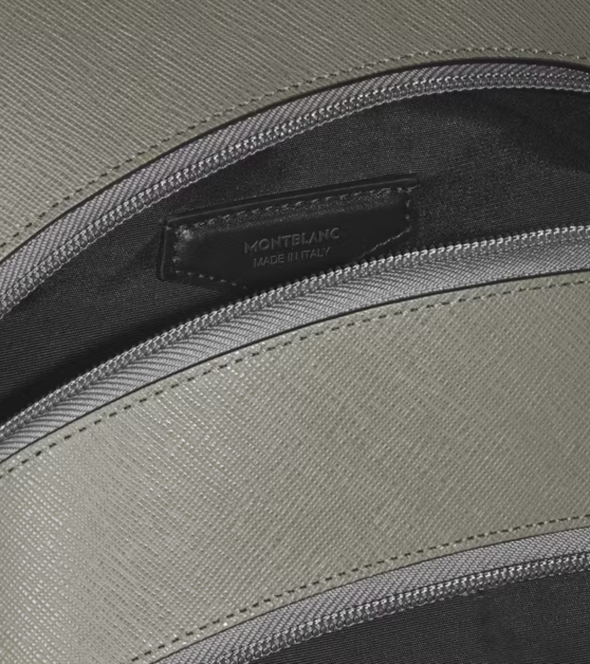 Medium Backpack with 3 Compartments in Sartorial Leather