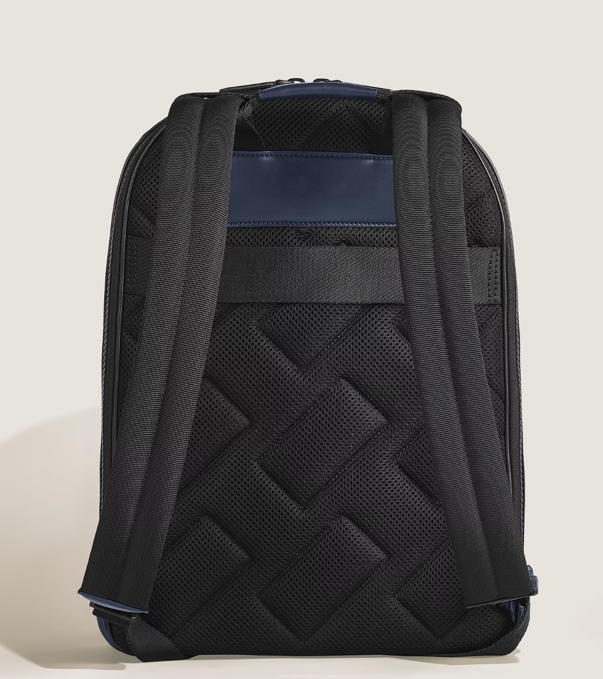 Large Backpack with 3 Compartments in Extreme Leather