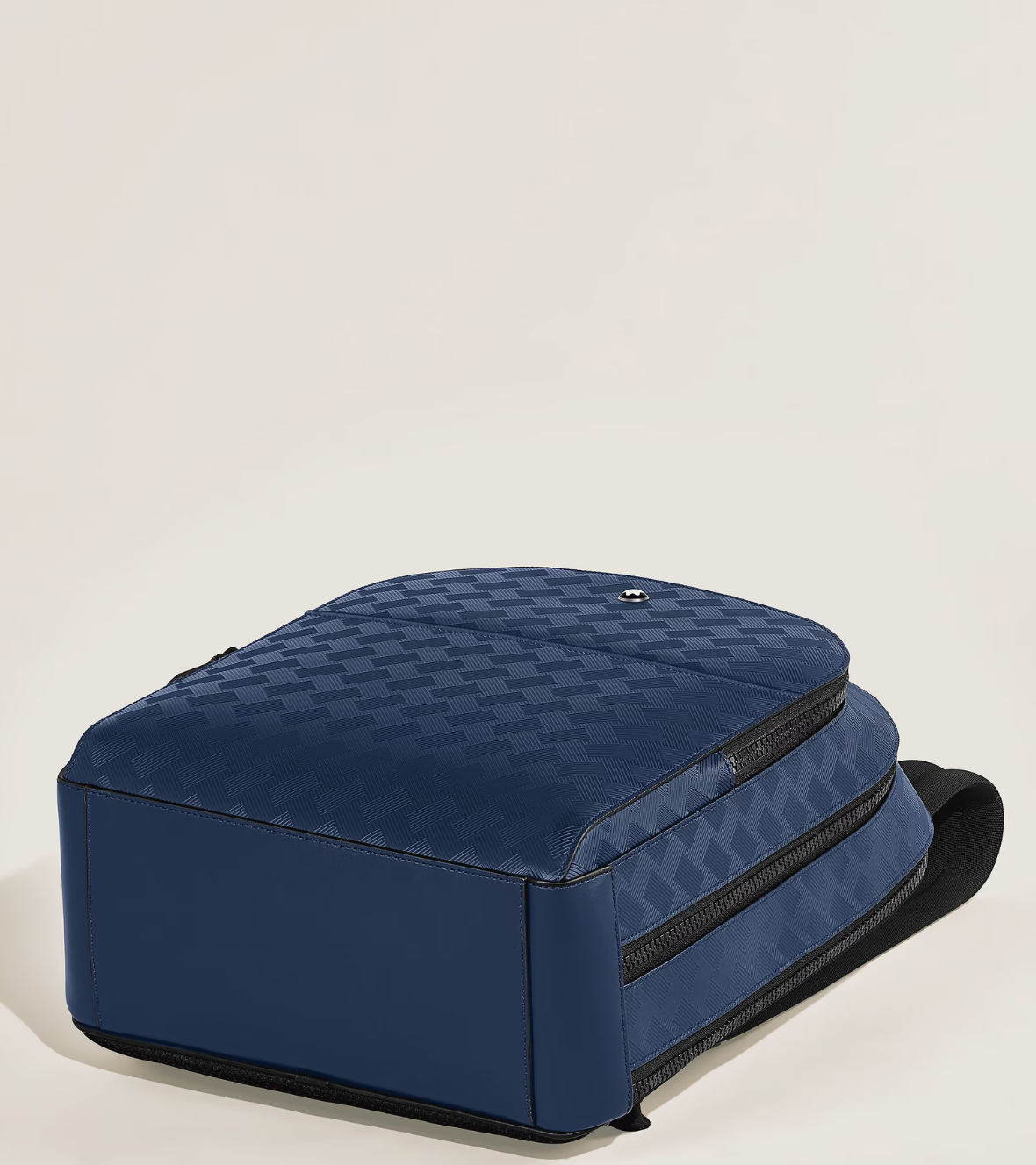 Large Backpack with 3 Compartments in Extreme Leather