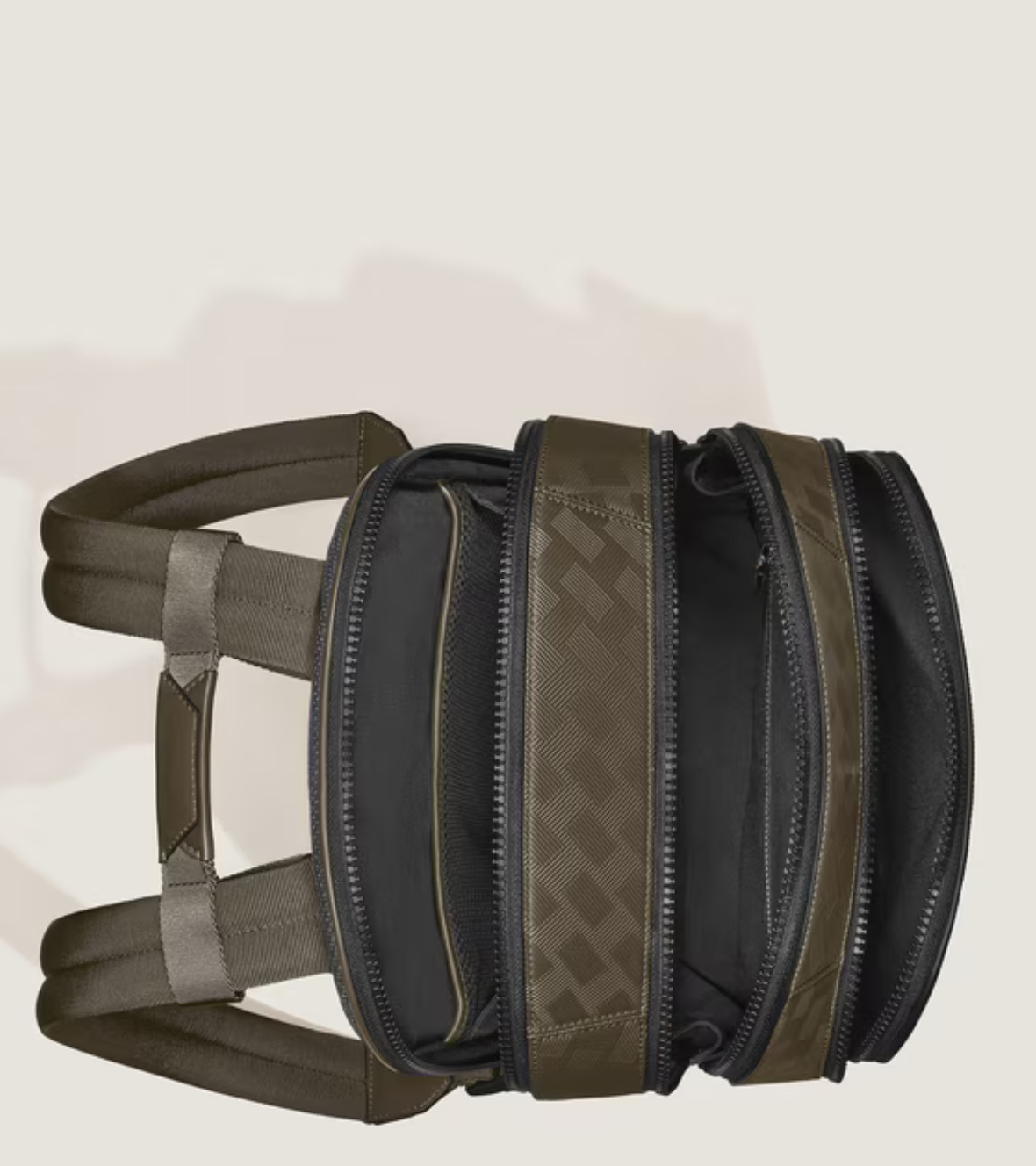 Medium Backpack with 3 Compartments in Extreme Leather